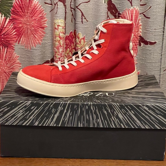 POZU Star Wars Resistance high top sneakers vegan EU 40 (US M-7 W-9) NIB - Picture 2 of 6